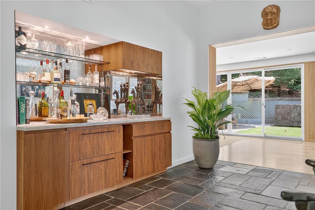 3033 E Pine Valley Road NW