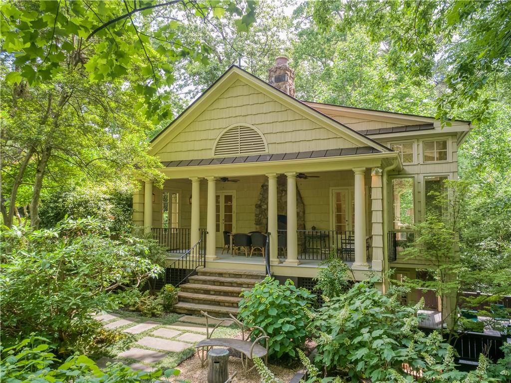 240 Nacoochee Drive NW