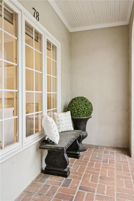 78 Paces West Circle NW