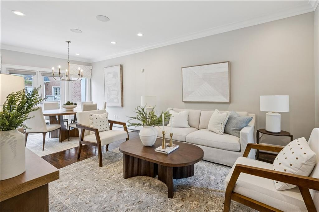 78 Paces West Circle NW