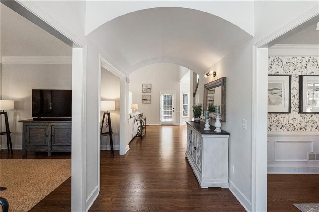 3669 Outlook Court NE