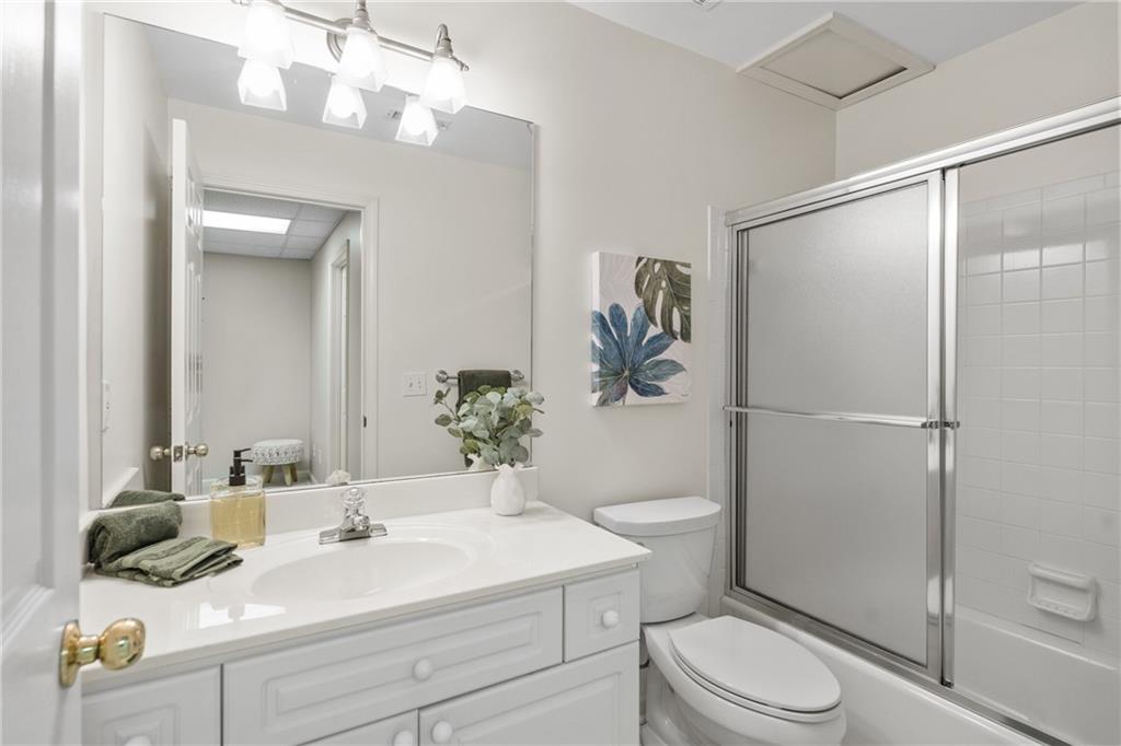 3669 Outlook Court NE