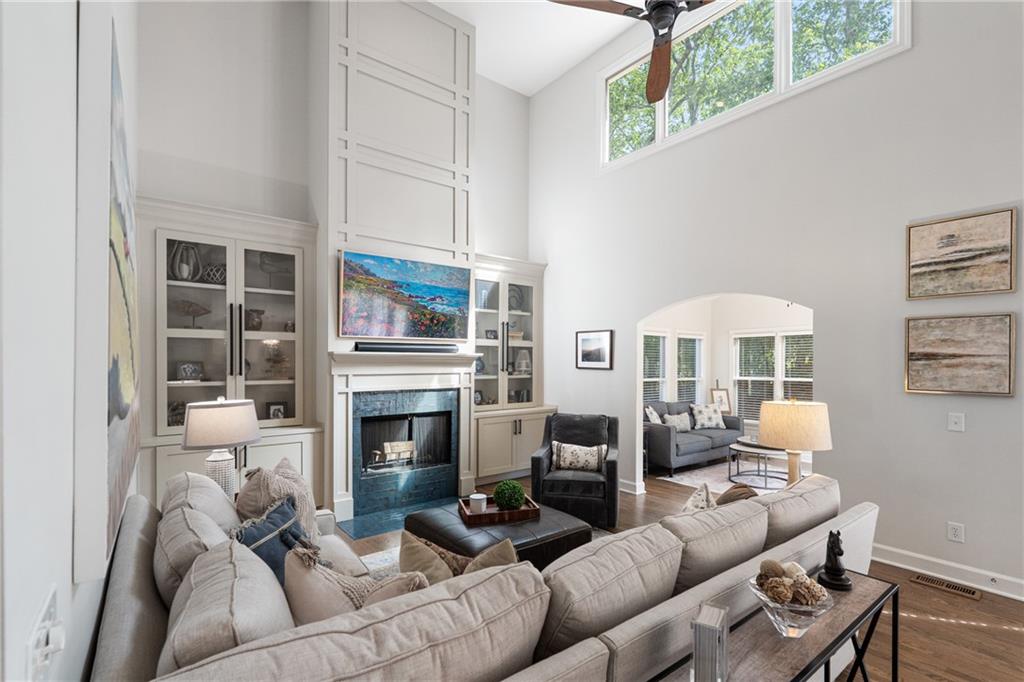 3669 Outlook Court NE