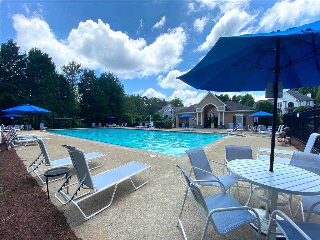 3669 Outlook Court NE