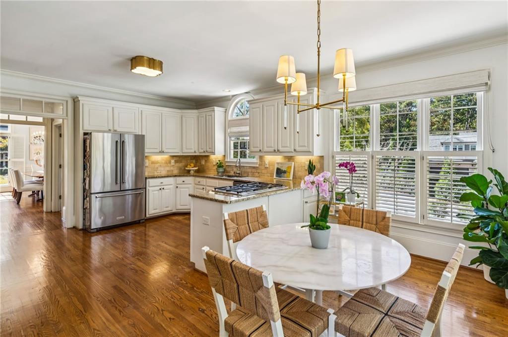 4550 E Brookhaven Drive NE