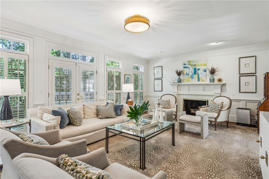 4550 E Brookhaven Drive NE