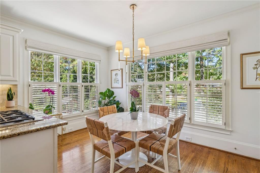 4550 E Brookhaven Drive NE