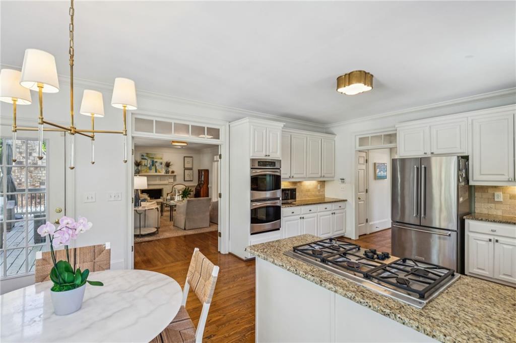 4550 E Brookhaven Drive NE