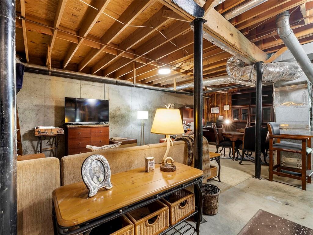 20 Pointe Terrace SE