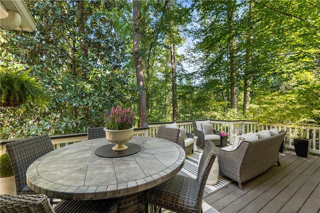 20 Pointe Terrace SE