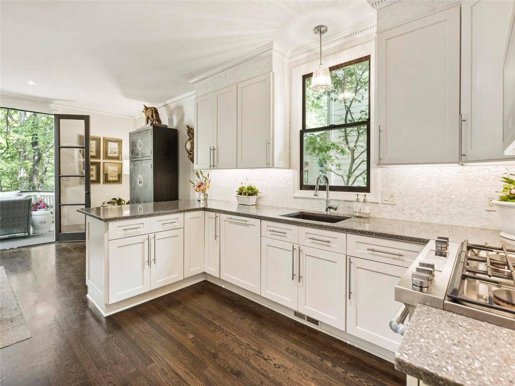 20 Pointe Terrace SE