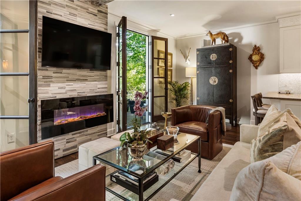 20 Pointe Terrace SE