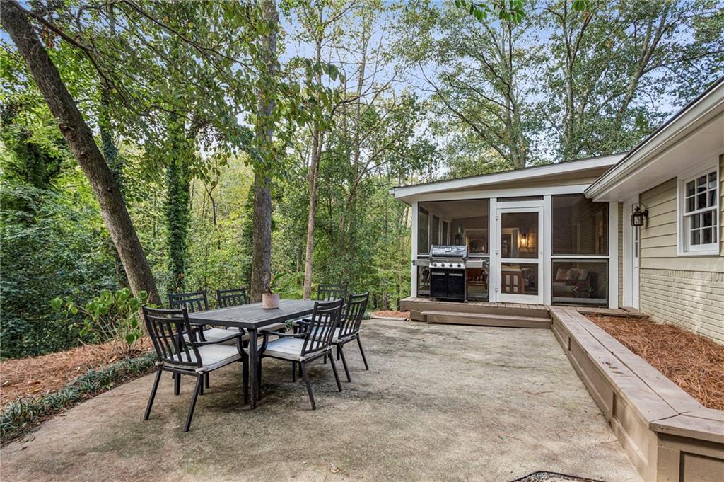 141 Laurel Forest Circle NE