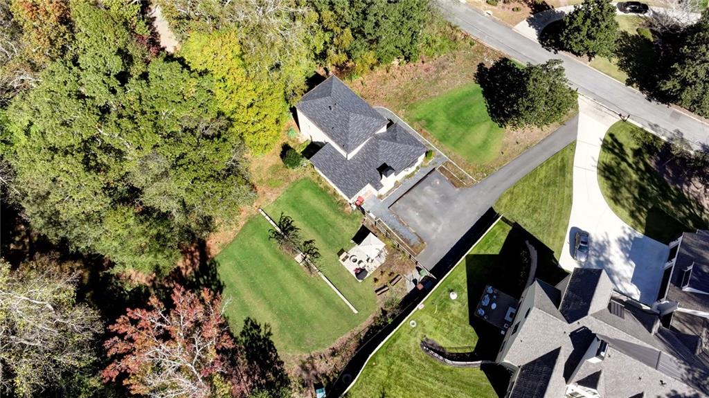 4570 N Elizabeth Lane SE