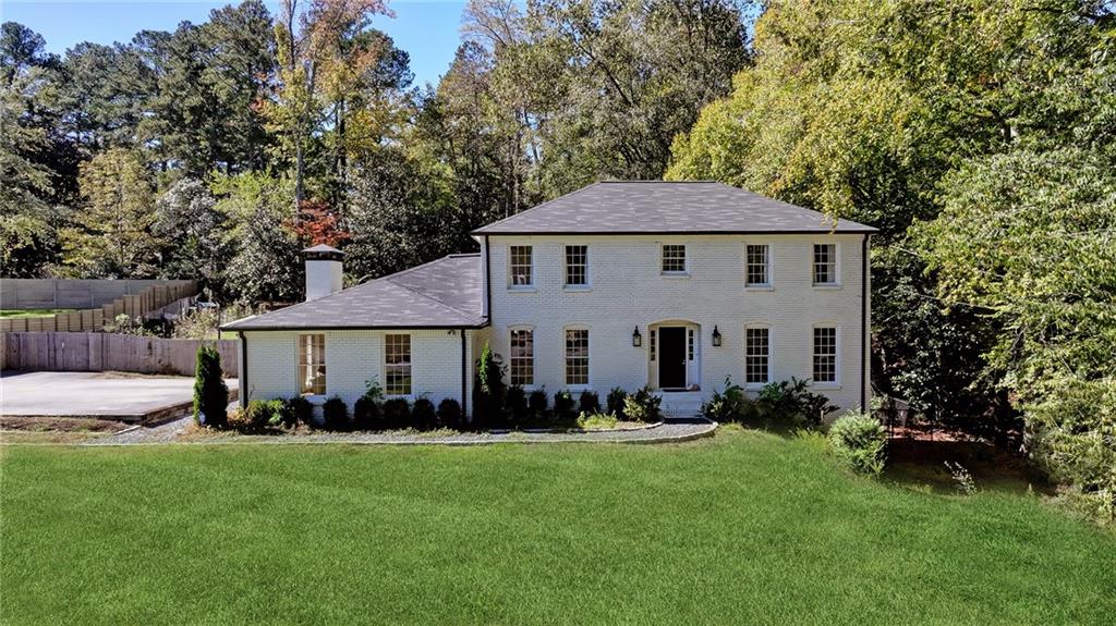 4570 N Elizabeth Lane SE