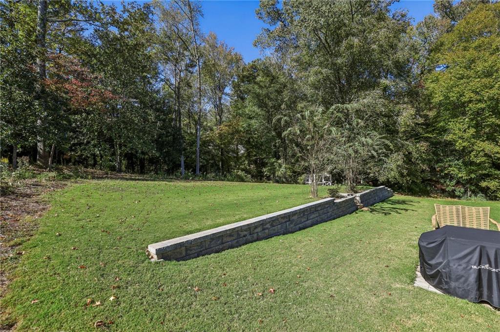 4570 N Elizabeth Lane SE