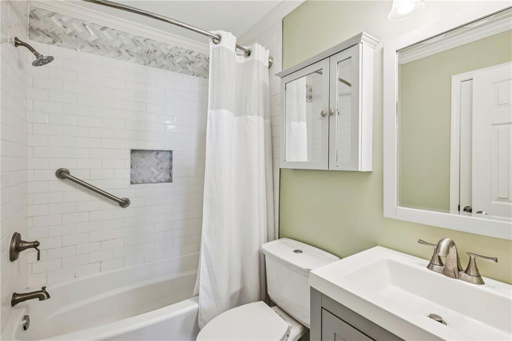 222 Forkner Drive Unit 22