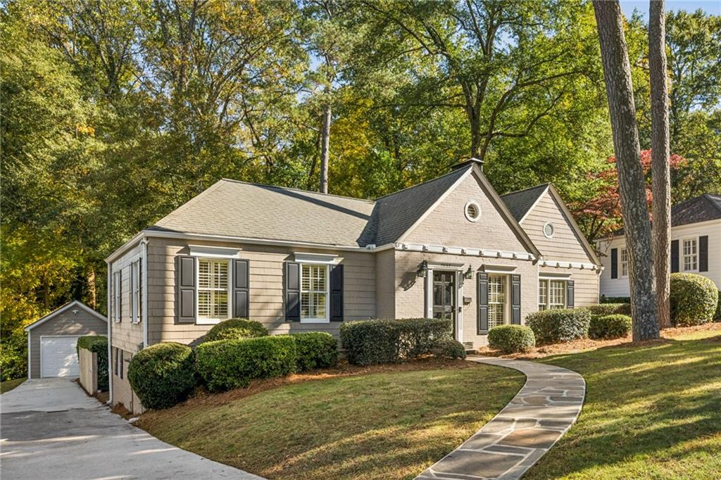 2047 Dellwood Drive NW