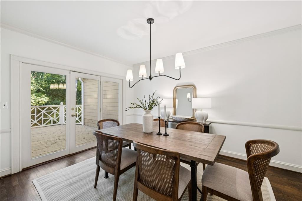 2047 Dellwood Drive NW