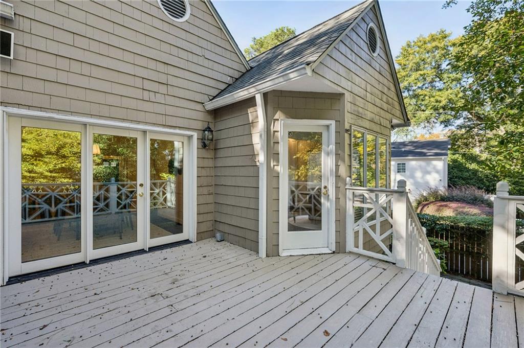 2047 Dellwood Drive NW