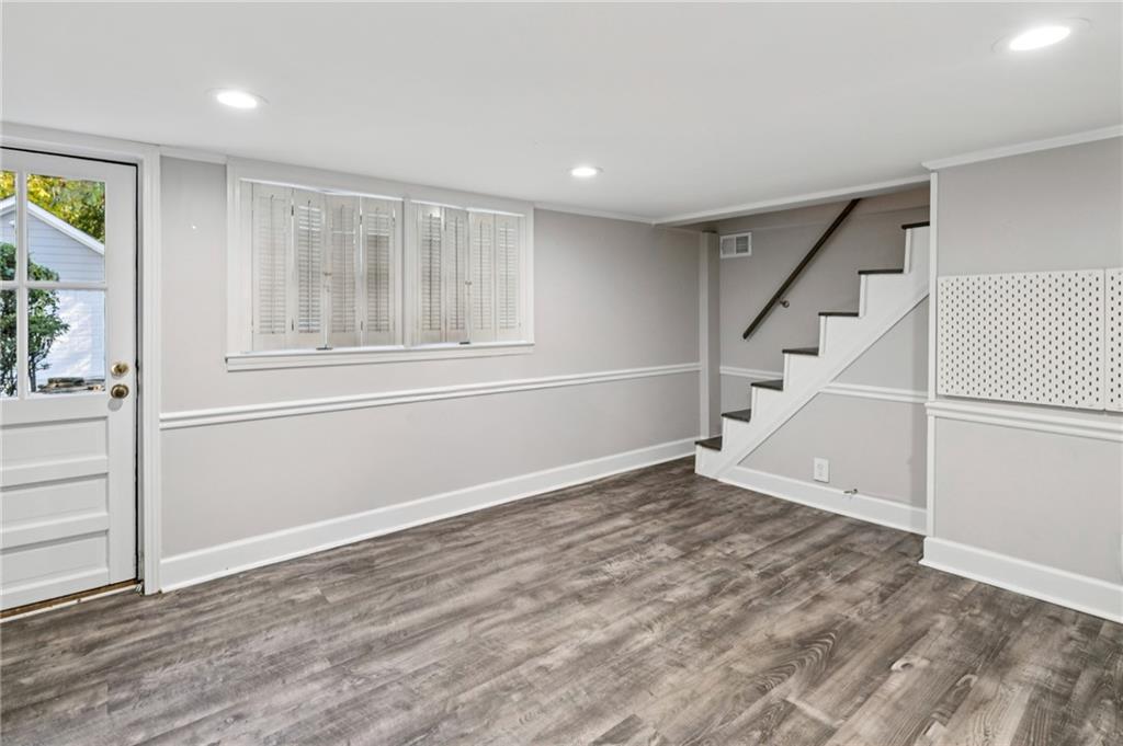 2047 Dellwood Drive NW