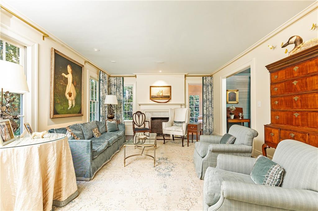 2363 Montview Drive NW