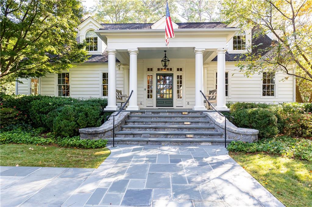 2363 Montview Drive NW