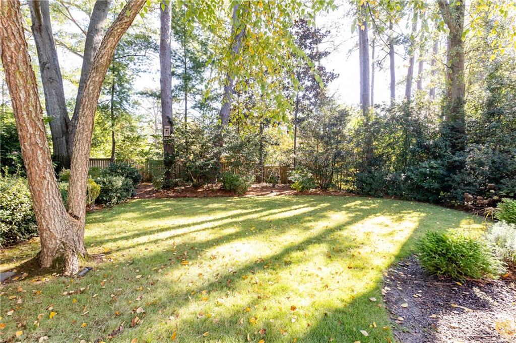 2363 Montview Drive NW