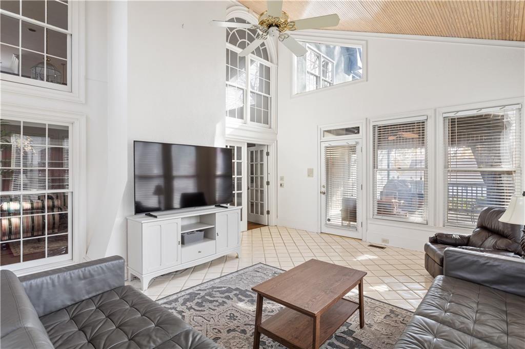 3910 Spalding Bluff Drive