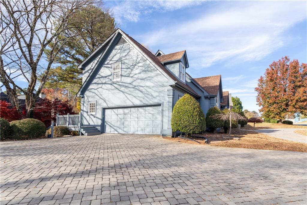 3910 Spalding Bluff Drive