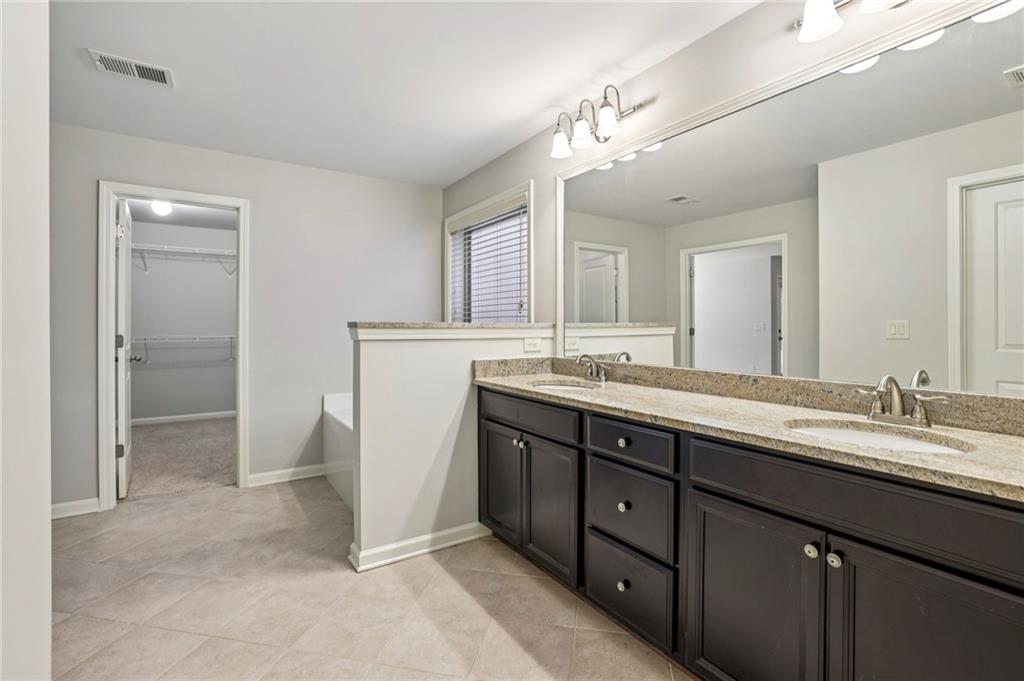 1210 Roswell Manor Circle