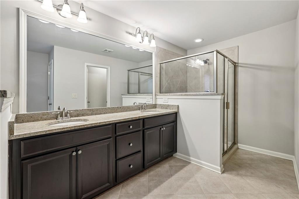 1210 Roswell Manor Circle