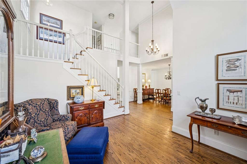 1055 Brookhaven Walk NE