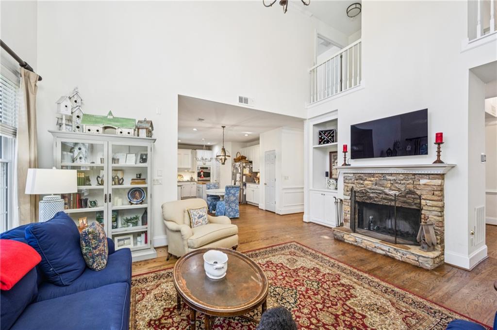 1055 Brookhaven Walk NE