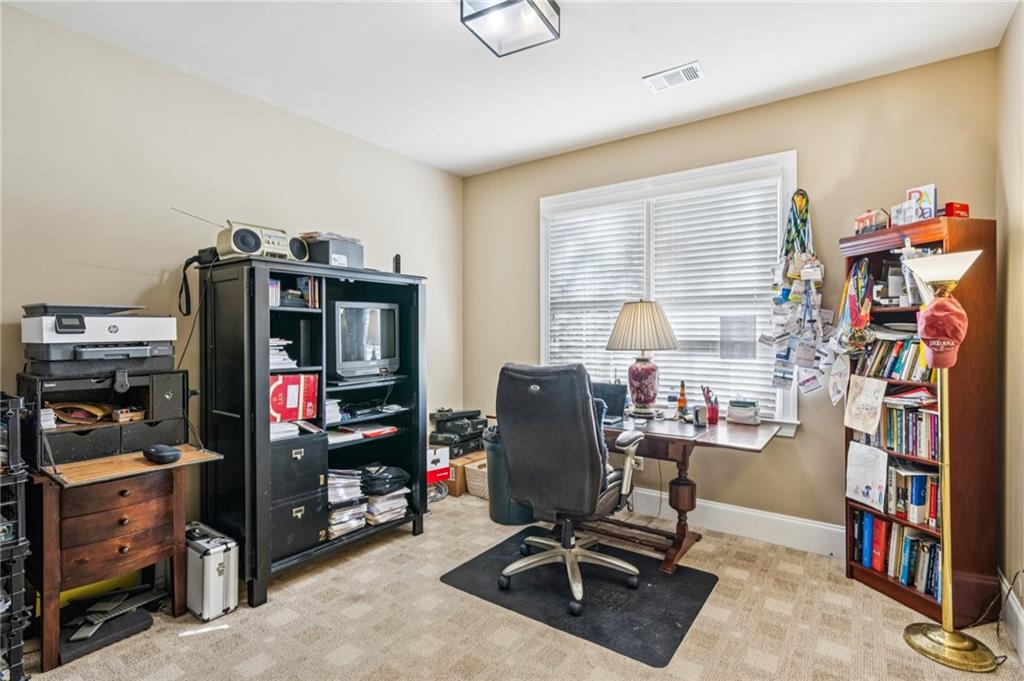 1055 Brookhaven Walk NE