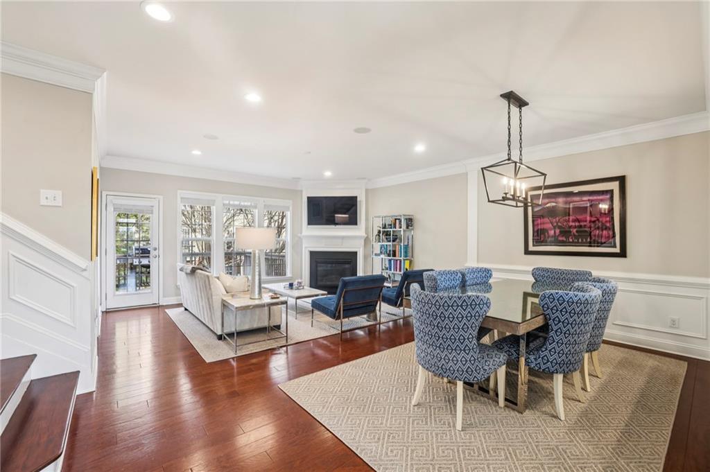 356 Ardmore Court NW