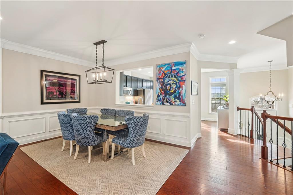 356 Ardmore Court NW