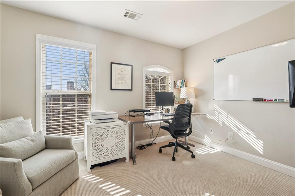 356 Ardmore Court NW