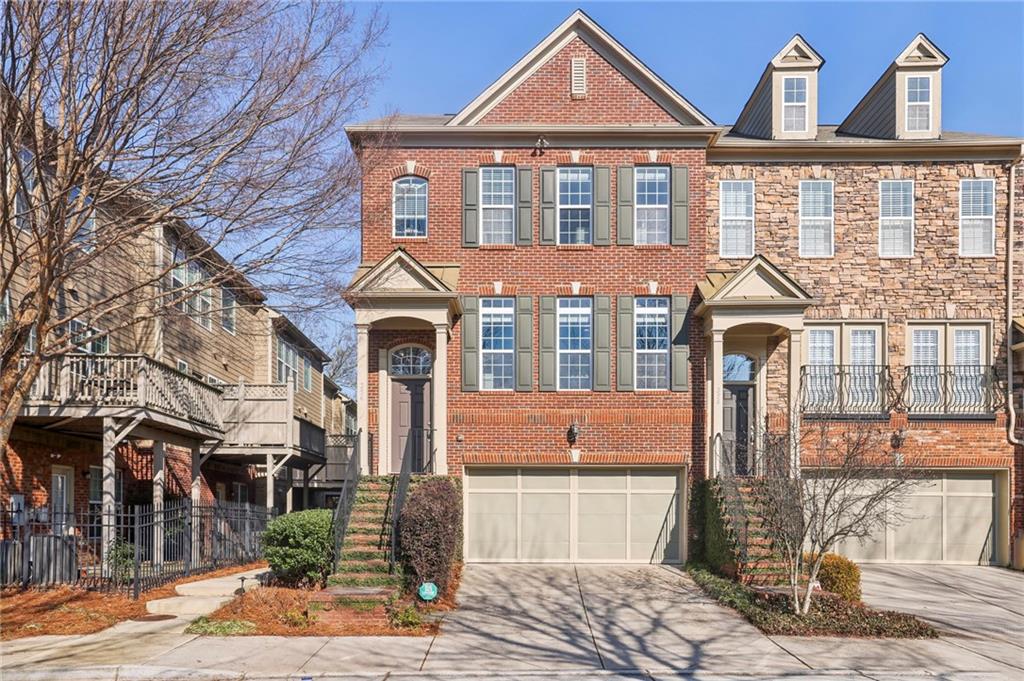 356 Ardmore Court NW