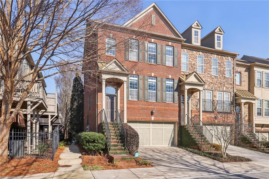 356 Ardmore Court NW