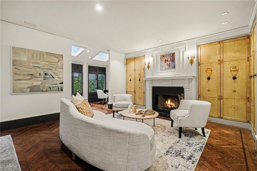 2525 Peachtree Road NE Unit 28