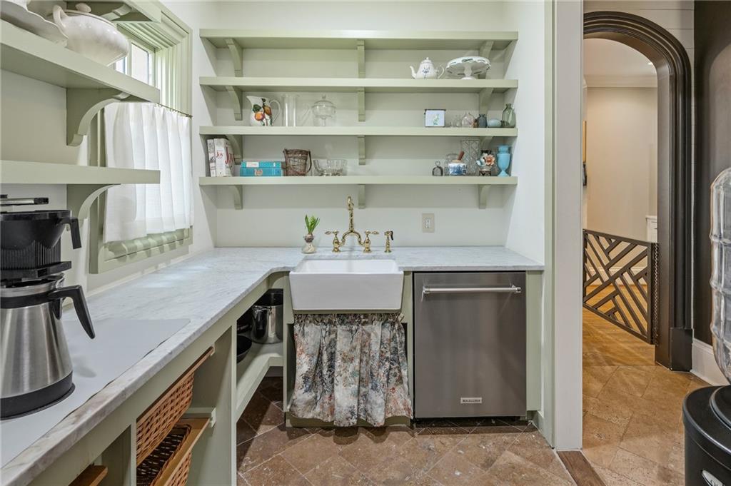 3849 Brandy Station Court SE