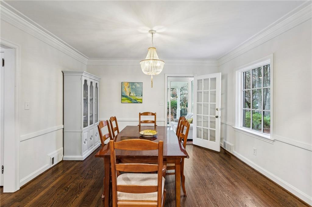 734 Woodley Drive NW