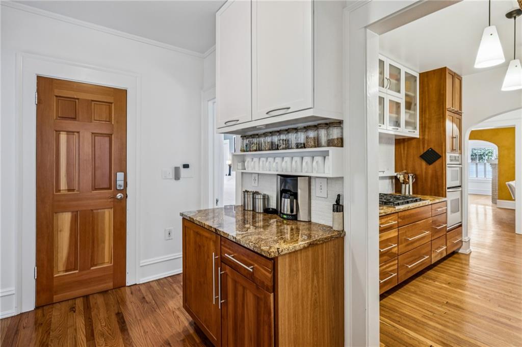 1899 Anjaco Road NW Unit 1