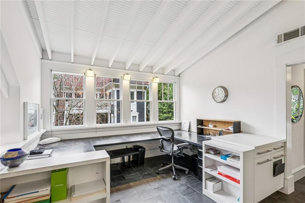 1899 Anjaco Road NW Unit 1