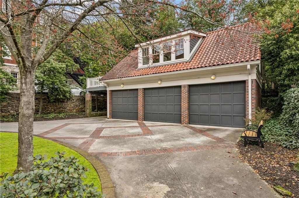 1899 Anjaco Road NW Unit 1