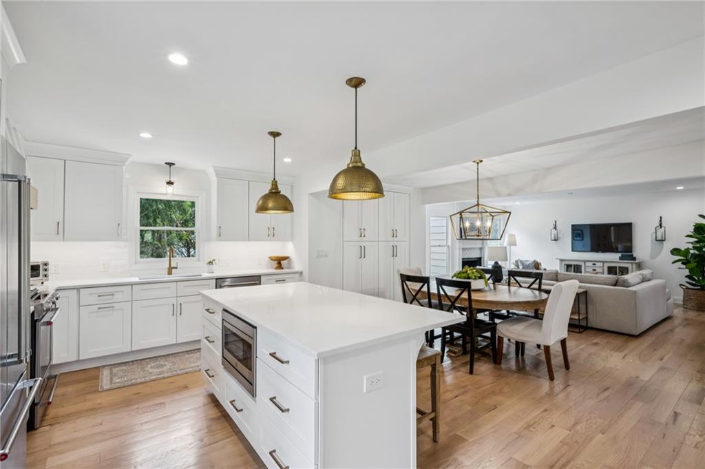 540 Chateaugay Lane NE