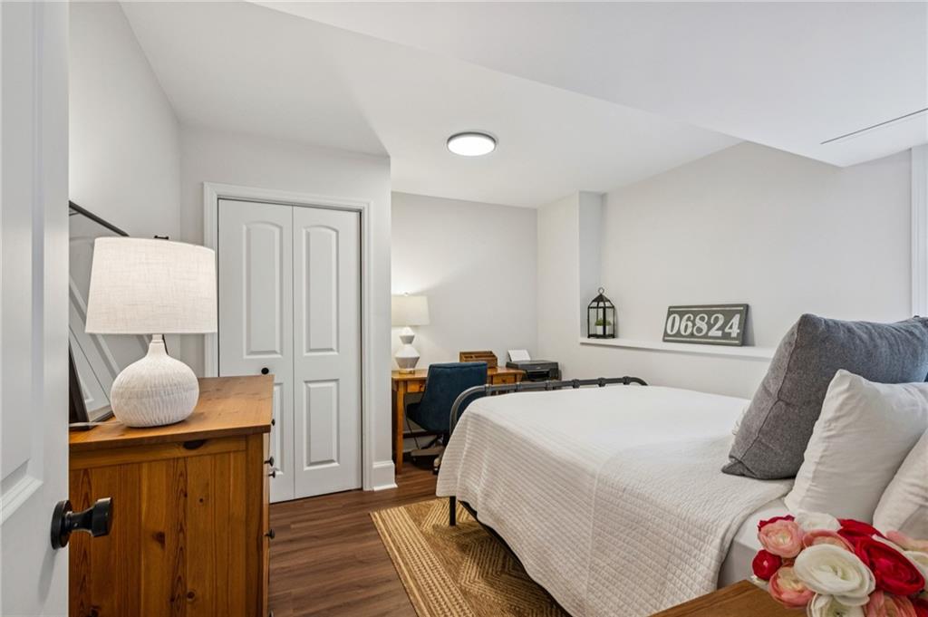 540 Chateaugay Lane NE