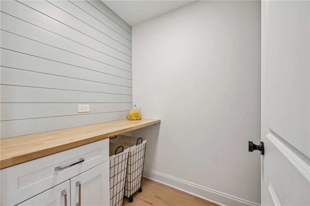 540 Chateaugay Lane NE