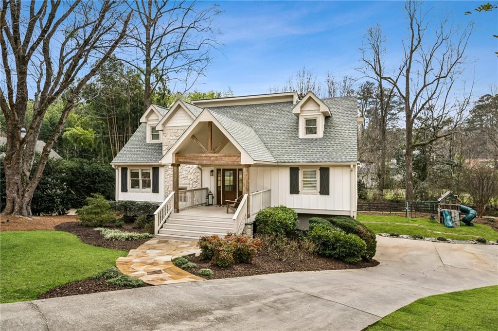 540 Chateaugay Lane NE